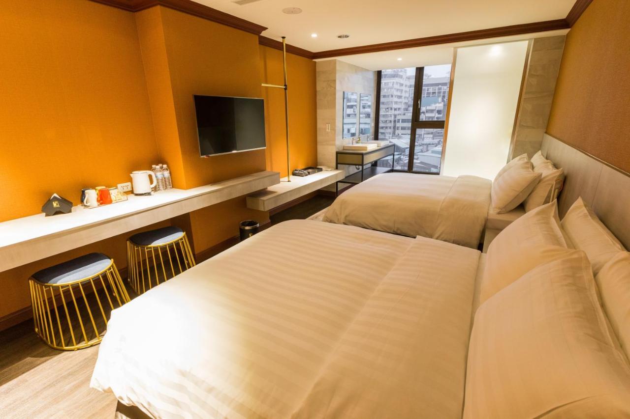 Q21 Hotel Kaohsiung Luaran gambar