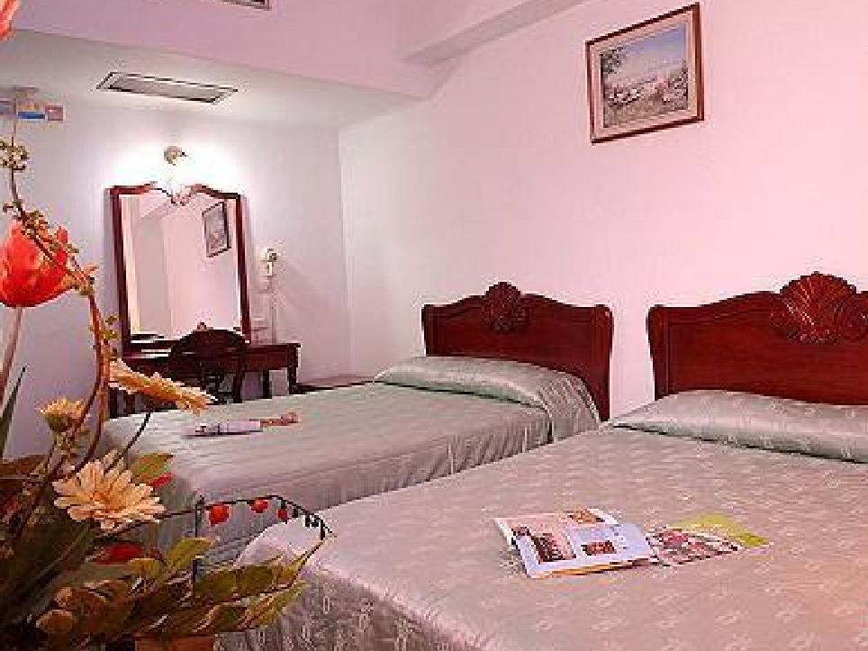 Q21 Hotel Kaohsiung Luaran gambar